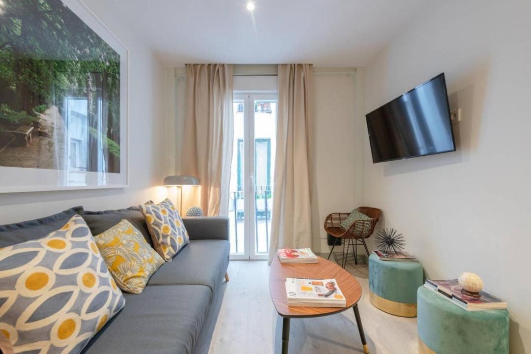 Sophisticated Brand New Flat Daire Madrid Dış mekan fotoğraf