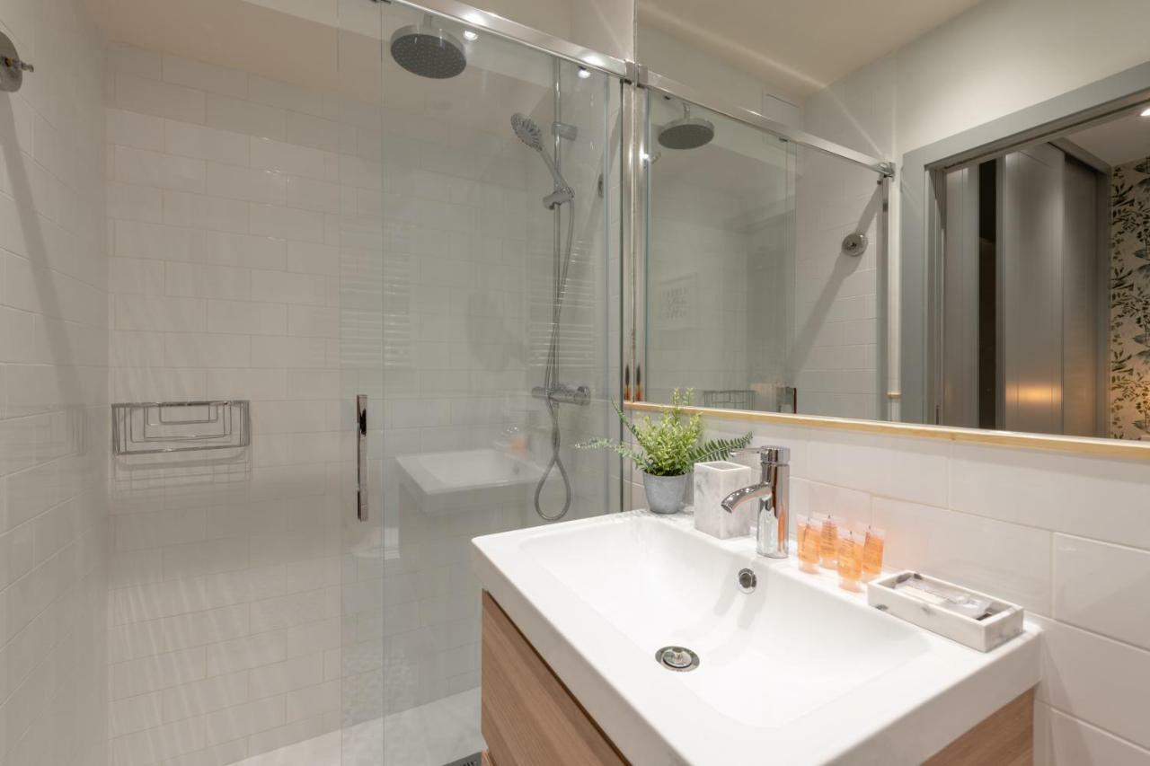 Sophisticated Brand New Flat Daire Madrid Dış mekan fotoğraf
